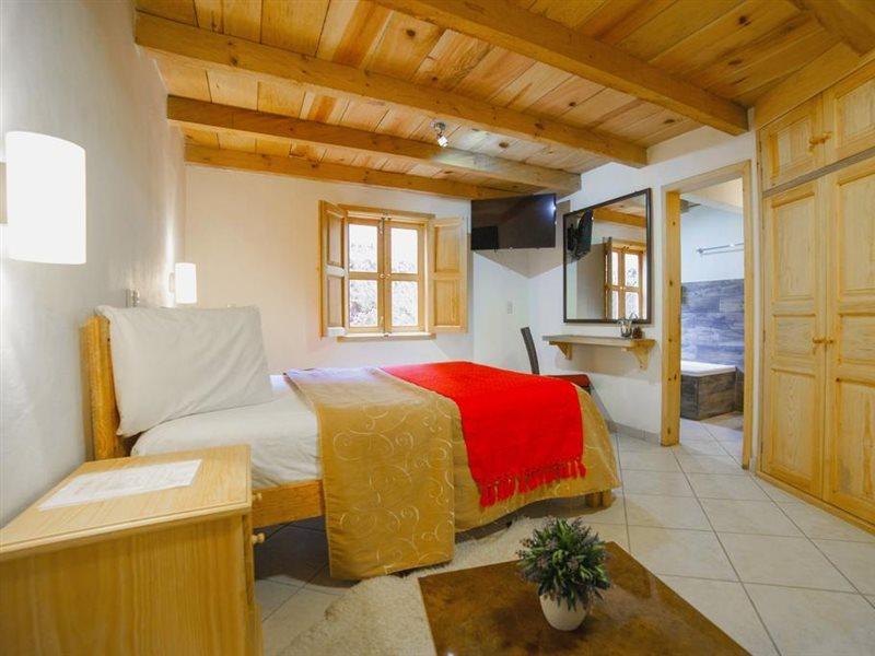 Hotel Adobe Y Teja San Cristóbal de Las Casas 외부 사진