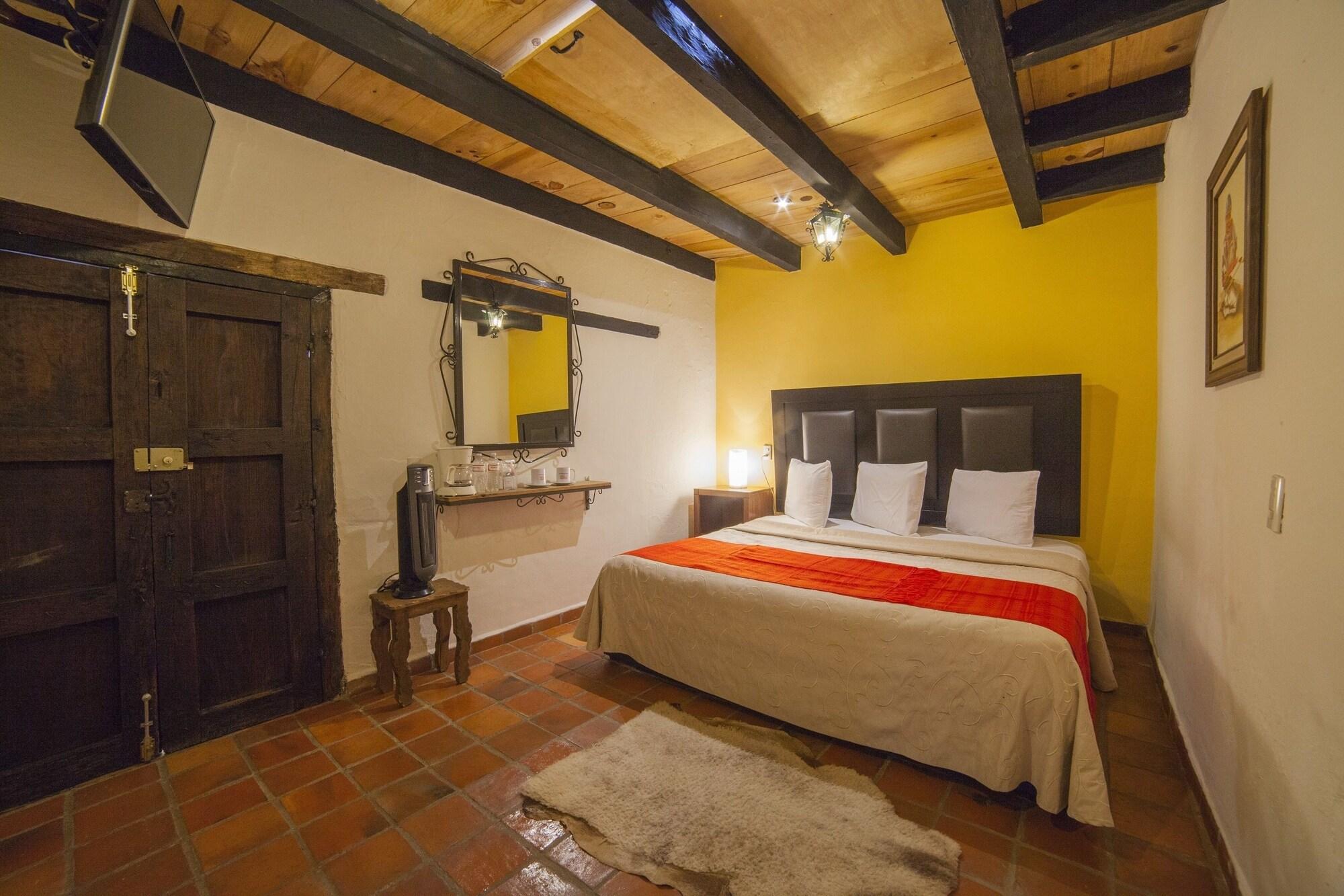 Hotel Adobe Y Teja San Cristóbal de Las Casas 외부 사진