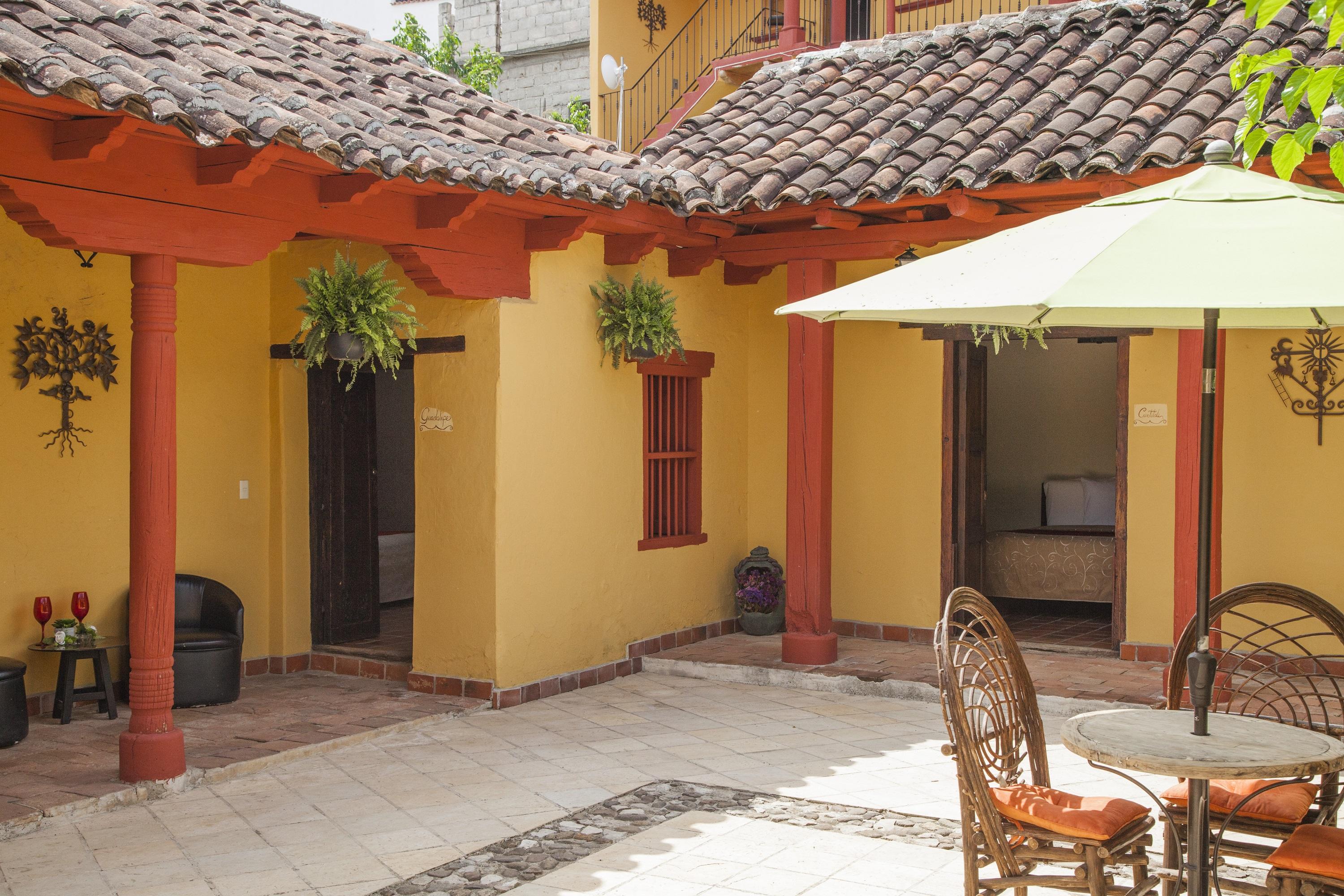 Hotel Adobe Y Teja San Cristóbal de Las Casas 외부 사진